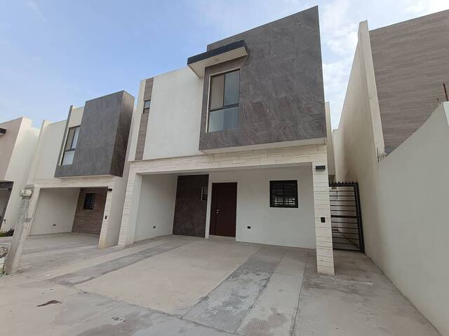 #43 - Casa para Venta en García - NL