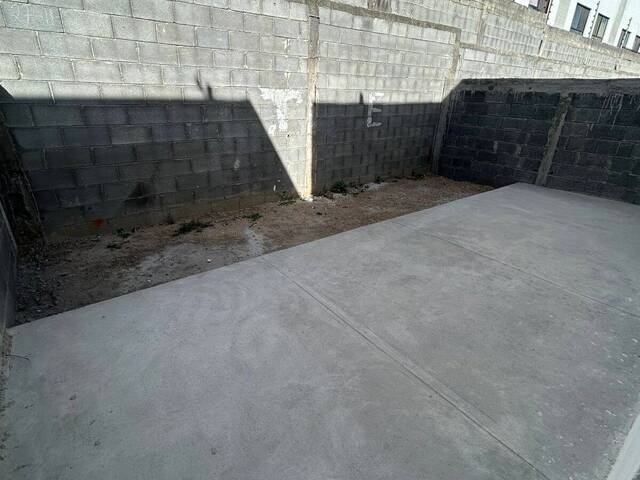 Casa para Venta en García - 4