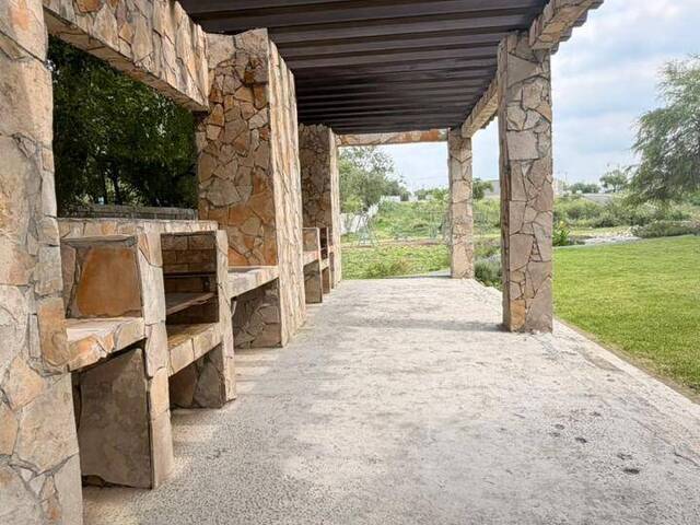 Área para Venta en Montemorelos - 4